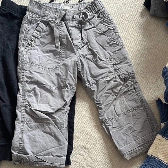 Bundle of 2T boys bottoms - Picture 2 of 7